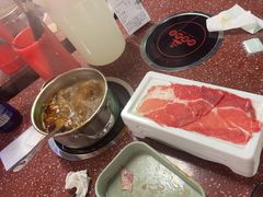 -四囍码头海鲜烧烤自助火锅(外滩南京东路悦荟广场店)
