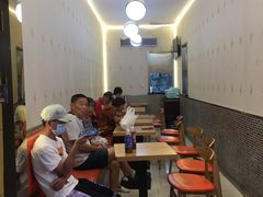 -白玉兰食品甜凤店(合生汇店)
