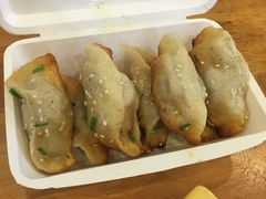牛肉鍋貼-小姜锅贴(凤凰街店)