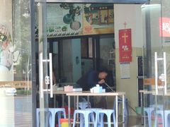 门面-老四家黄东明牛肉丸