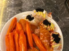 -钱小奴海鲜自助黑金店(杭州滨江龙湖店)