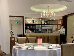 大堂-老人和饭店(淮海中路店)