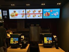 -麦当劳(新王府井店)