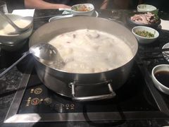 -捞王锅物料理(上海世茂广场店)