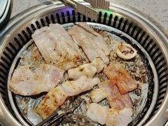 -金滏山烤肉·海鲜·火锅自助餐厅(襄阳万达店)