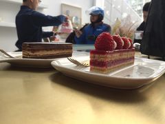 -UNI UNI(环亚凯瑟琳店)