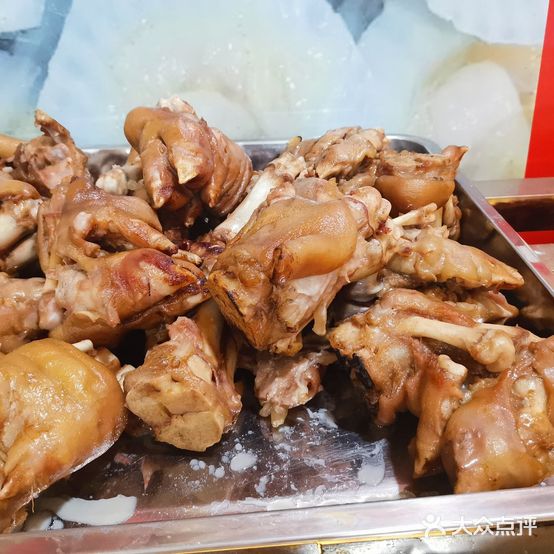 小猪蹄烧烤(玉龙县店)
