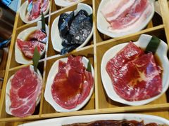 -青瓦炭韩潮烤肉(花园道店)
