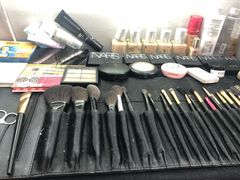 -ME觅妆·定制美妆·彩妆私教(菱角湖店)