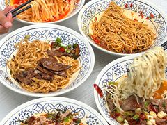-李与白包子铺(桐梓林店)