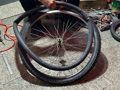 -肖氏修车行(严丰路店)