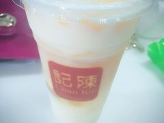 -陈记甜品窝(中山北路店)