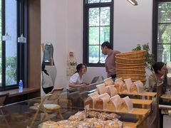 面包甜点陈列柜-富贵面包公司(运河店)
