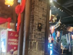 -帅巴人舅母子腊蹄民俗村