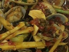 -凤凰路何眼镜香辣蟹(花果园店)