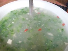 青菜钵-碧流河炖鸡馆