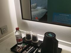 -白玉兰酒店(上海田子坊马当路地铁站店)