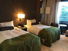 -上海滴水湖皇冠假日酒店