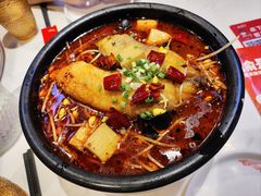 -渝是乎酸菜鱼·川渝小炒(新世界百货望京店)