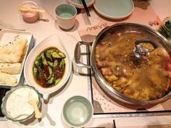 -黄记煌三汁焖锅(新佳丽江汉路店)