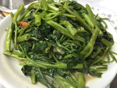 -兴记菜馆