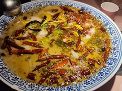 -桂二老坛酸菜鱼(三街两巷店)