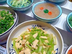 -山河屯铁锅炖鲜鹅·东北菜(开发区一店)
