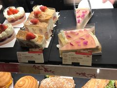 -星巴克臻选(莘庄仲盛店)