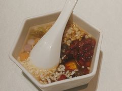 -江城小馆陕南妈妈菜·全球旅行餐厅(钟楼店)