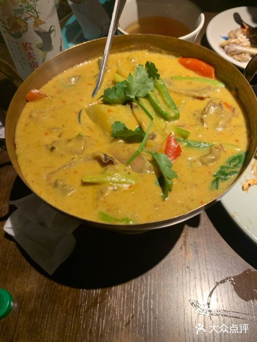 大头虾越式风味餐厅(光明广场店)越式咖喱牛腩煲图片