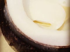 -志龙皇冠吃货椰子铺