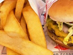 -FATBURGER 特富客汉堡(外交公寓店)