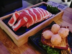 -湊湊火锅·茶憩(杭州湖滨银泰in77店)
