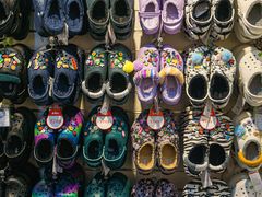 -王府井奥莱临潼小镇(临潼店)