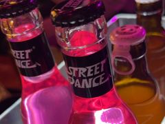-喜鹊音乐酒馆(西街店)