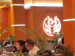 -黑金·寻焰自助百汇·烤肉·火锅(中街店)