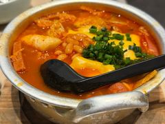 -香港ELEMENTS圆方