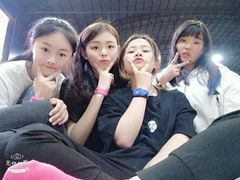 -嘿哟动霸CHUA·新潮玩运动娱乐中心·蹦床滑冰团建乐园