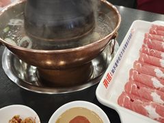 -楼外楼大刀肉传统火锅(西安大路店)