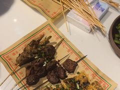 -老街烧烤大排档·地道湖北菜·龙虾馆(汉口火车站店)