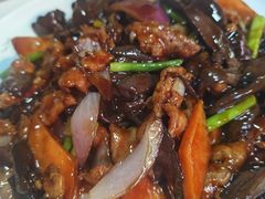 -虹海圣肉饼店家常菜馆