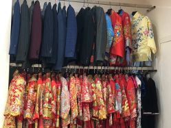 -觅白婚纱礼服馆
