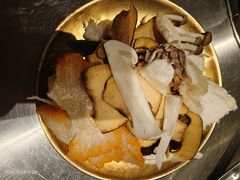 -菌小白·野生菌火锅(时尚天河店)