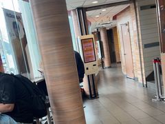 -麦当劳(虹梅路地铁站店)