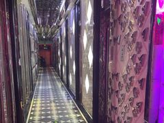 -GAGA主题量贩式KTV平价店(工大店)