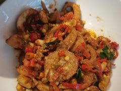 -阿瓦山寨·湘菜现炒·剁椒鱼头王(咸阳总店)