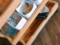 -三人行骨头王火锅(长寿店)