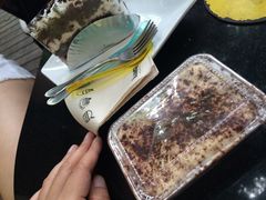 -莓园冰淇淋店
