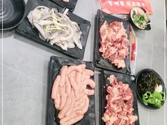 -啊美丽炭火烤肉(滑翔一店)
