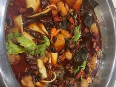 -晓彭肥肠鸡·泡椒鸡火锅(水木天地店)